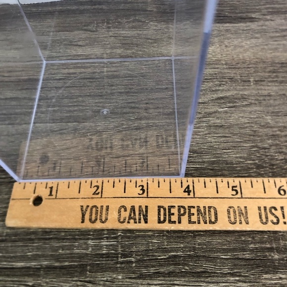 Clear Acrylic Display Box - Picture 4 of 8